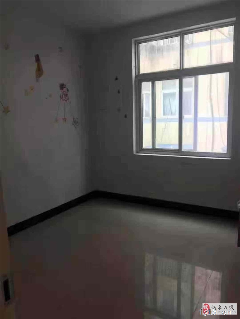 电视台对面3楼110平米简装+随时过户39万