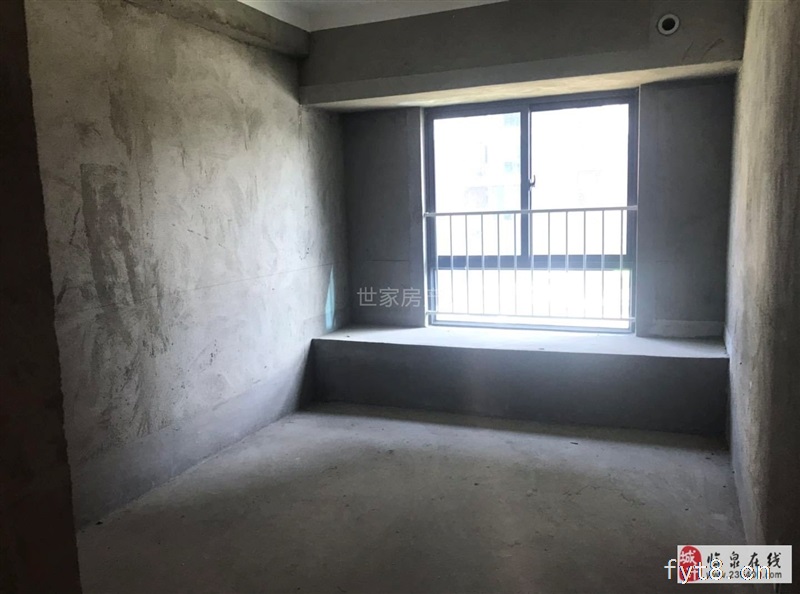 临泉碧桂园4室2厅1卫93万元